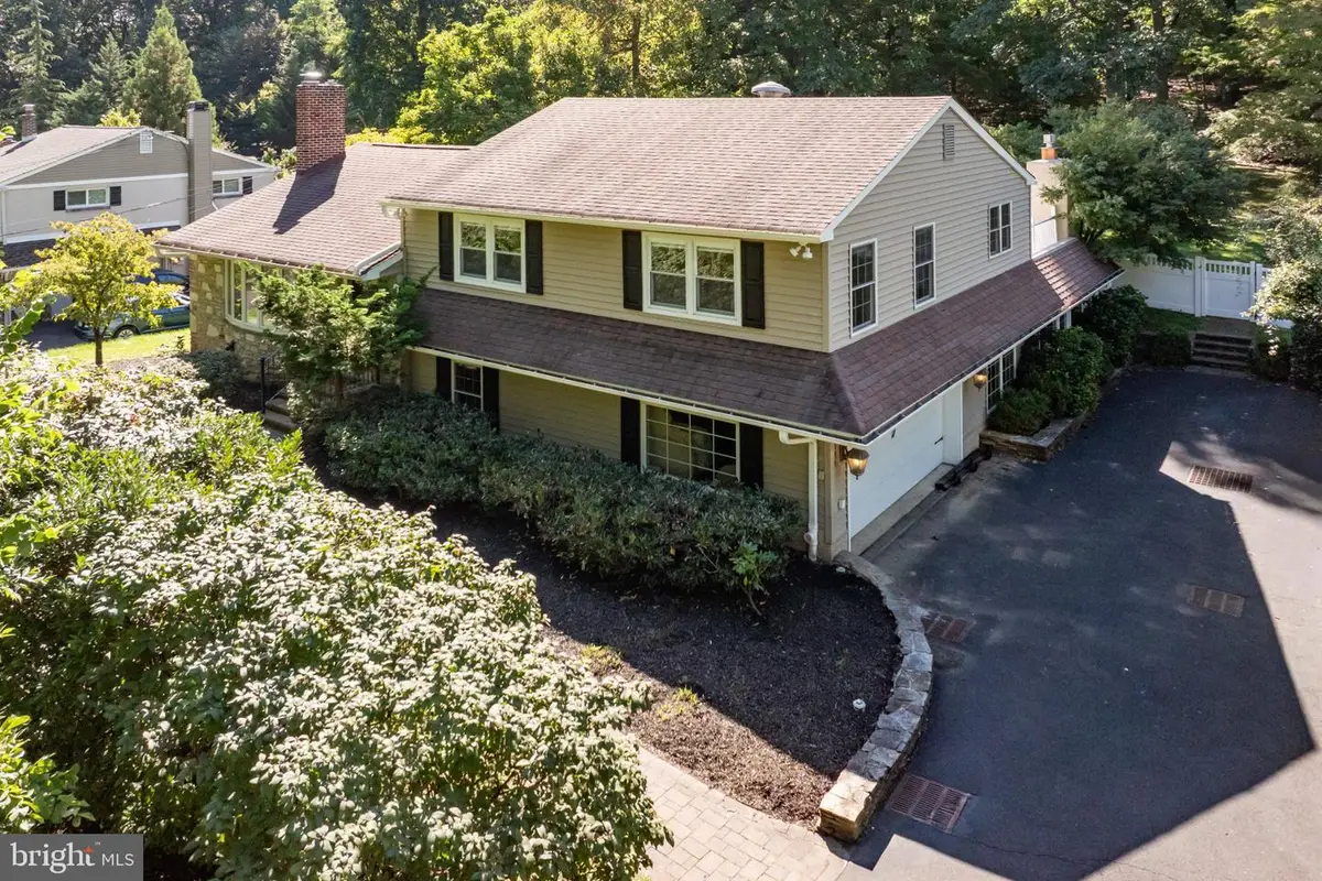 2315 Willow Brook Dr, Huntingdon Valley, PA 19006 - #1