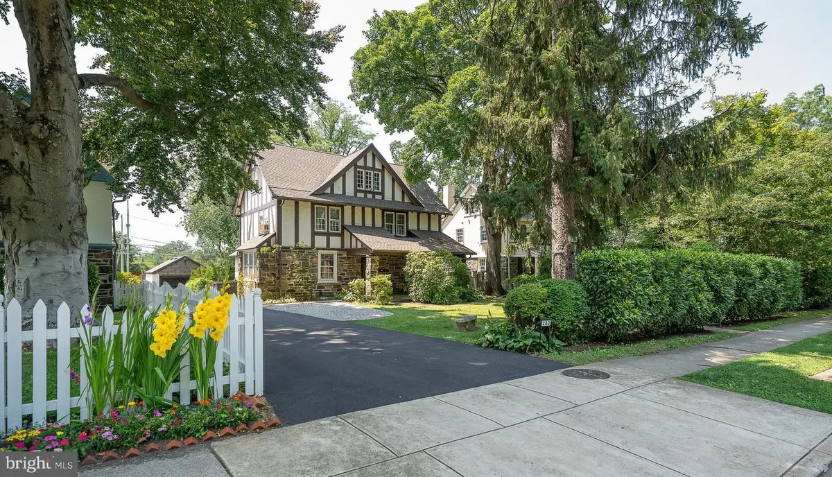 282 Hathaway Ln, Wynnewood, PA 19096 - #1