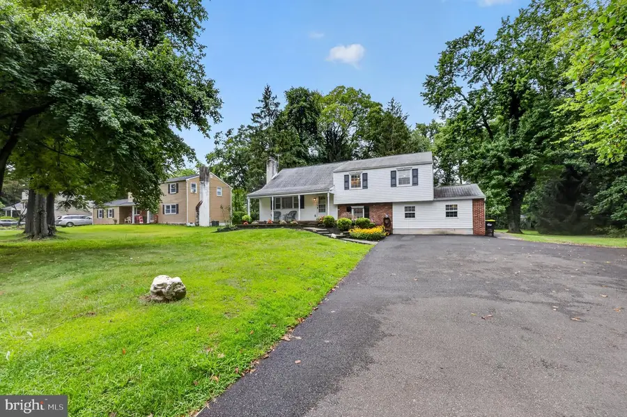 122 County Line Rd, Lansdale, PA 19446 - #2