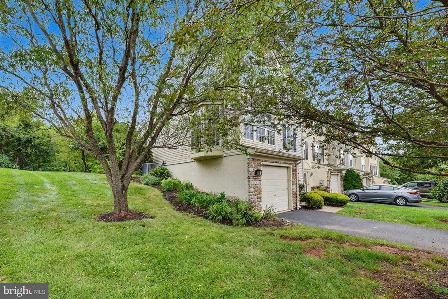 85 Brookview Ln, Pottstown, PA 19464 - #2