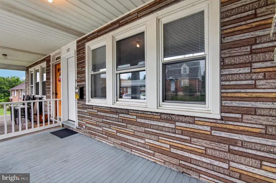 117 Elm St, Pottstown, PA 19464 - #3