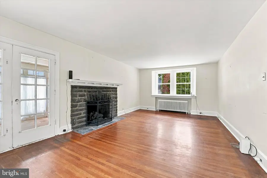 429 Levering Mill Rd, Bala Cynwyd, PA 19004 - #3
