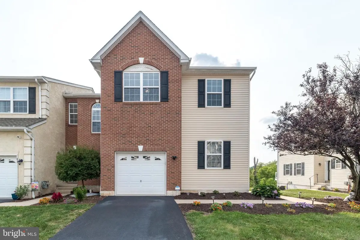 85 Green View Dr, Pottstown, PA 19464 - #1
