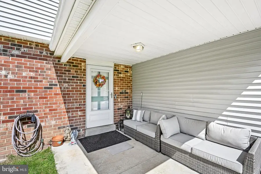 3006 Appledale Rd, Norristown, PA 19403 - #2