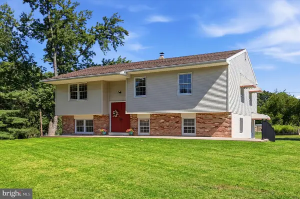 3901 Beth Dr, COLLEGEVILLE, PA 19426