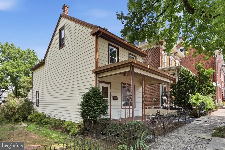 121 Walnut St, Pottstown, PA 19464 - #3