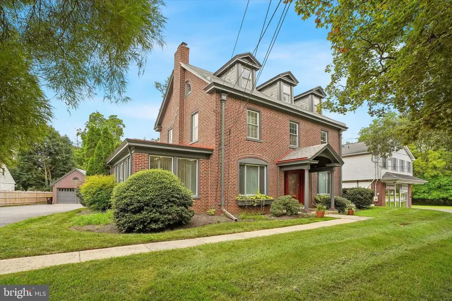 214 N Main St, North Wales, PA 19454 - #2
