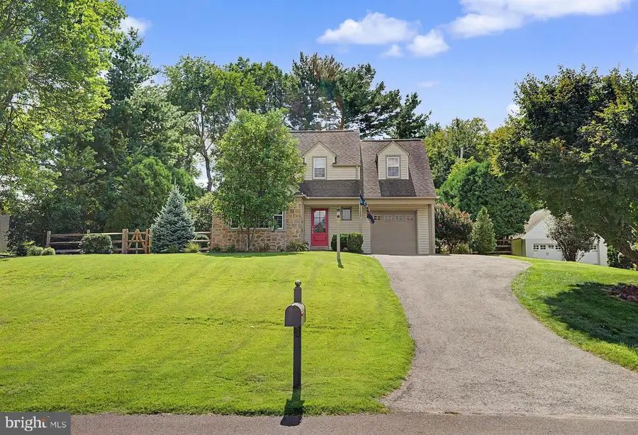 2547 Hallowell Rd, Huntingdon Valley, PA 19006 - #2
