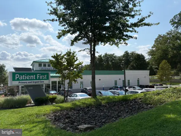 944 Old York Rd, JENKINTOWN, PA 19046