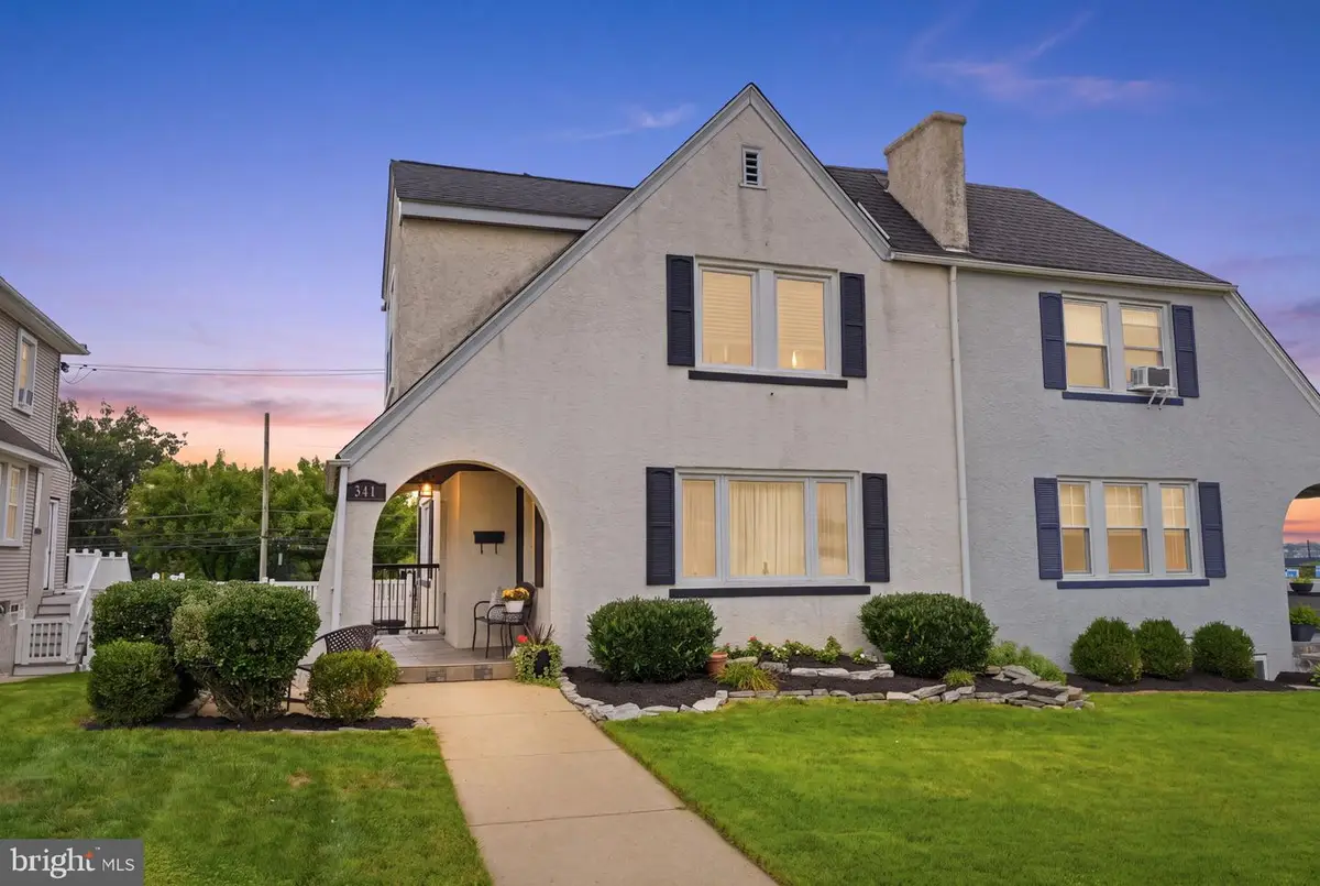 341 W 10th Ave, Conshohocken, PA 19428 - #1