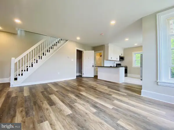 13 2nd Ave, ROYERSFORD, PA 19468