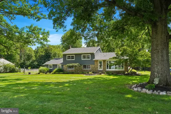 717 Lawrence Ln #, AMBLER, PA 19002