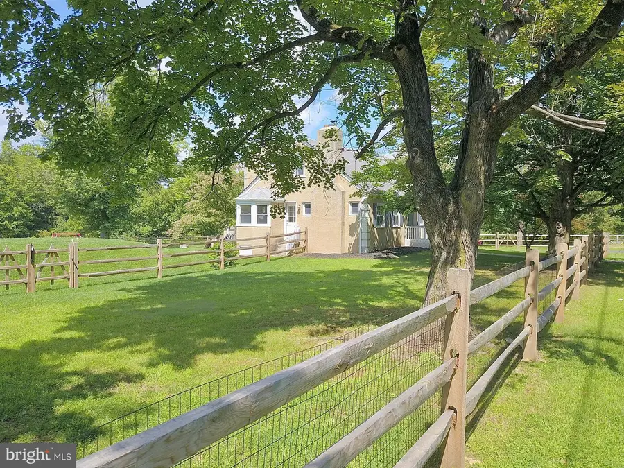 341 E Mount Kirk Ave, Eagleville, PA 19403 - #3