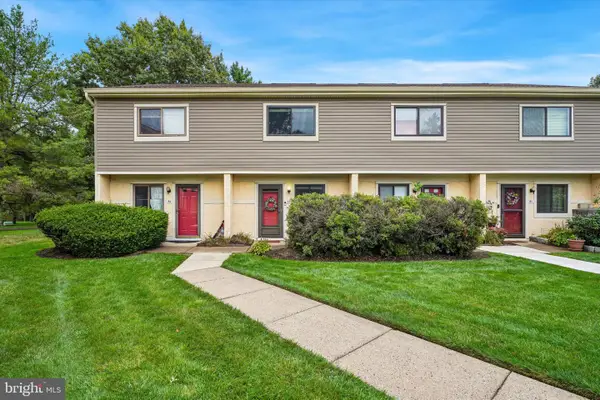 53 Ash Stoker Ln, HORSHAM, PA 19044