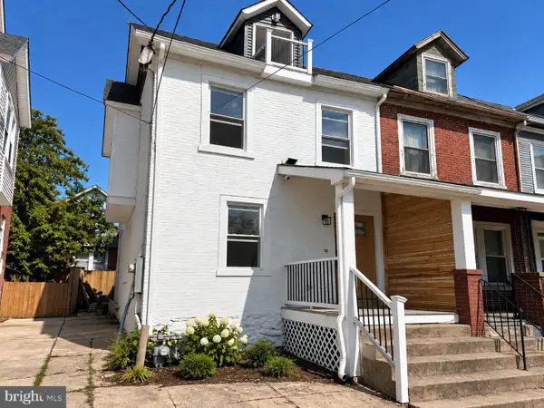 235 E County Line Rd, ARDMORE, PA 19003