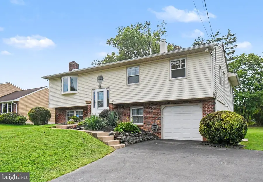 24 School, Willow Grove, PA 19090 - #3