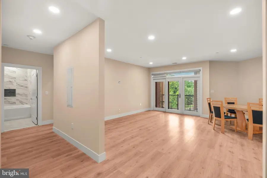 354 Carson Ter, Huntingdon Valley, PA 19006 - #3