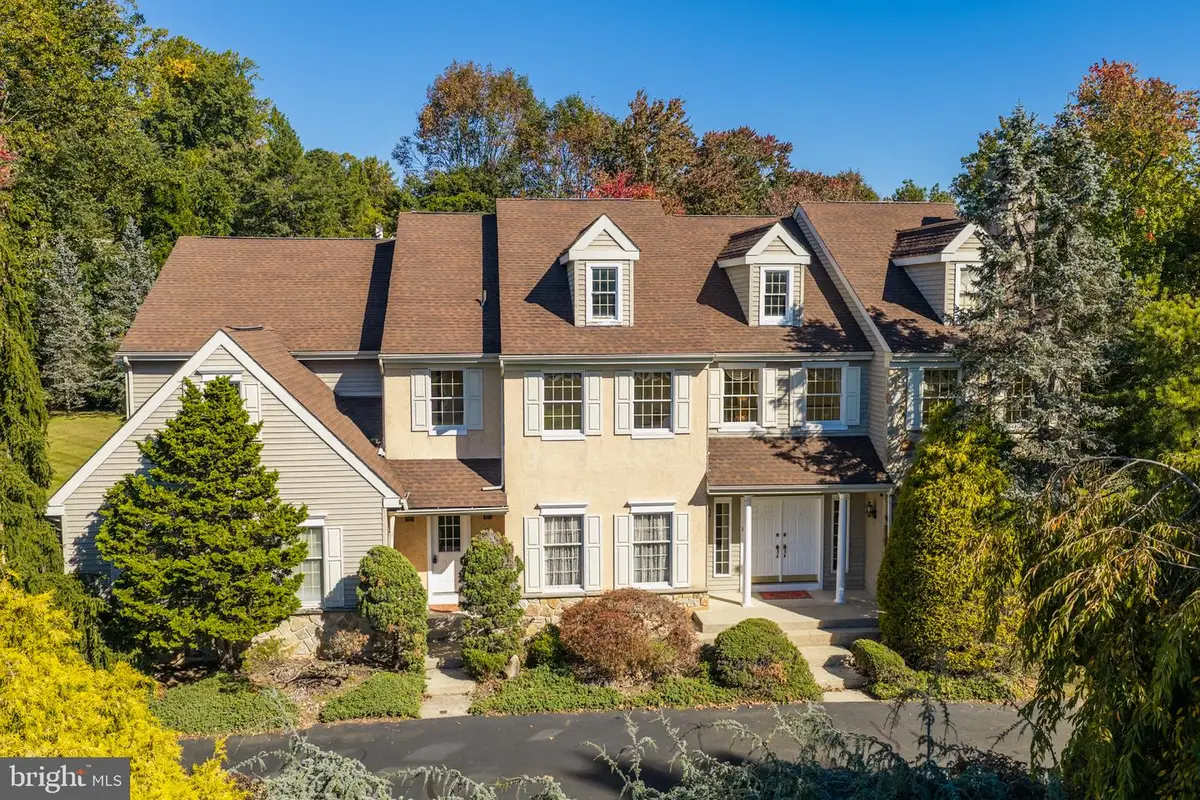 724 Meadowcreek Cir, Lower Gwynedd, PA 19002 - #1