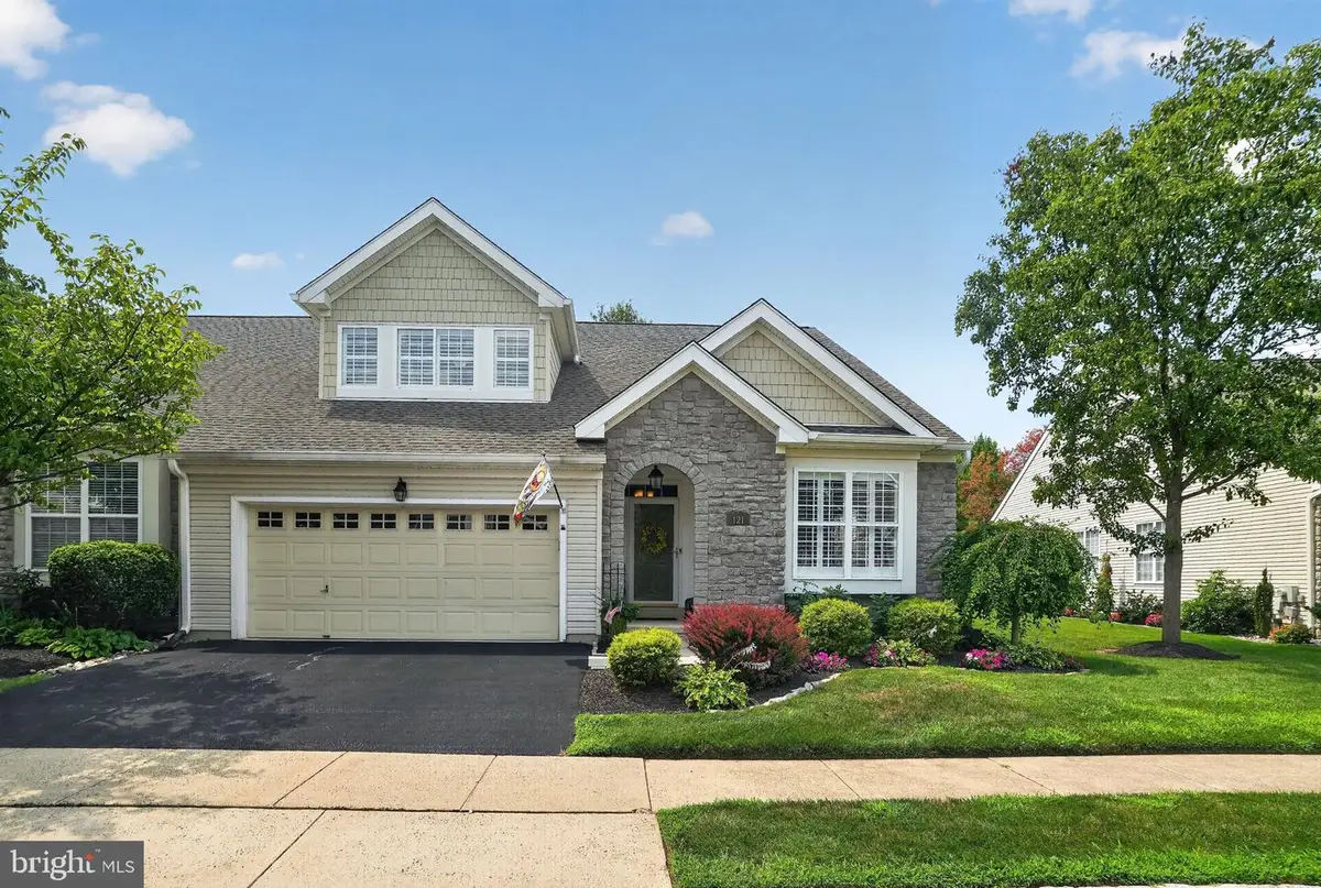 121 Lattice Ln, Collegeville, PA 19426 - #1