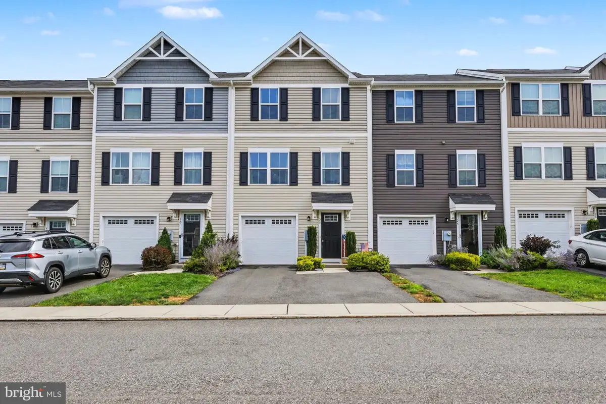 28 Castle Dr #, Gilbertsville, PA 19525 - #1