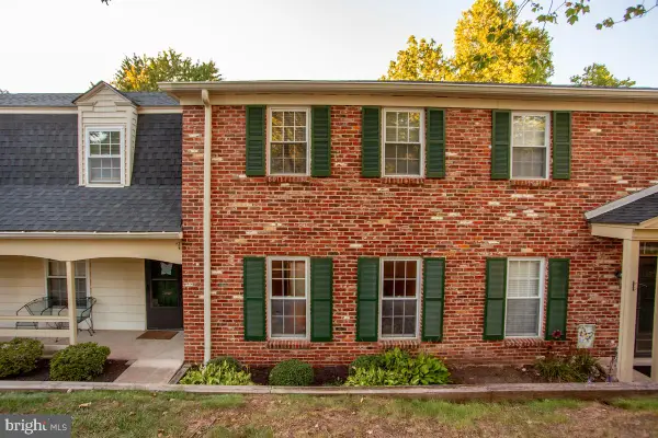 194 Berwick Pl #21e, LANSDALE, PA 19446