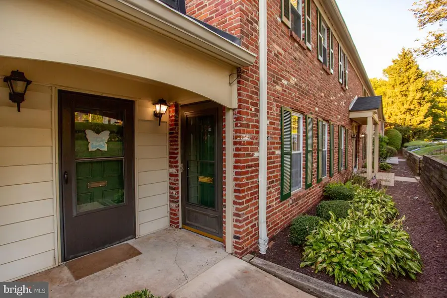 194 Berwick Pl #21e, Lansdale, PA 19446 - #2