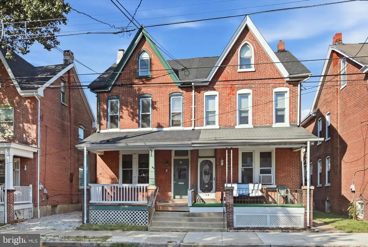9 W 2nd St, Pottstown, PA 19464 - #1