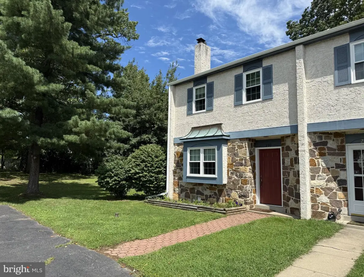 290 Lawndale Ave, King Of Prussia, PA 19406 - #1