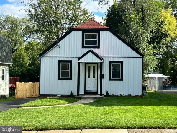 209 Summit Ave, WILLOW GROVE, PA 19090