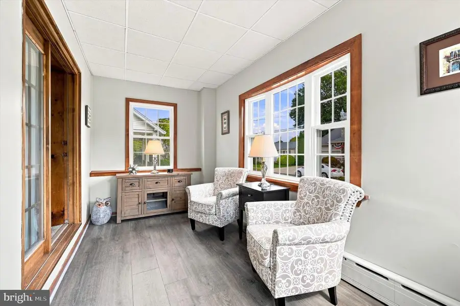 109 N Sylvania Ave, Jenkintown, PA 19046 - #2