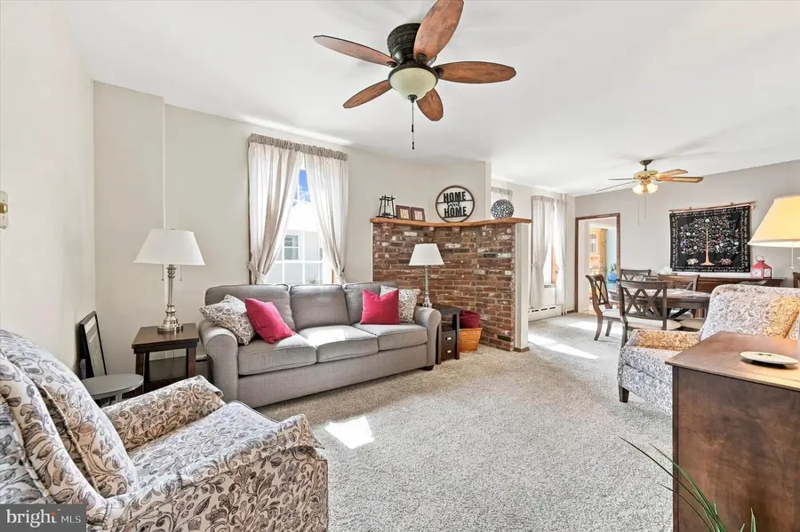 109 N Sylvania Ave, Jenkintown, PA 19046 - #3