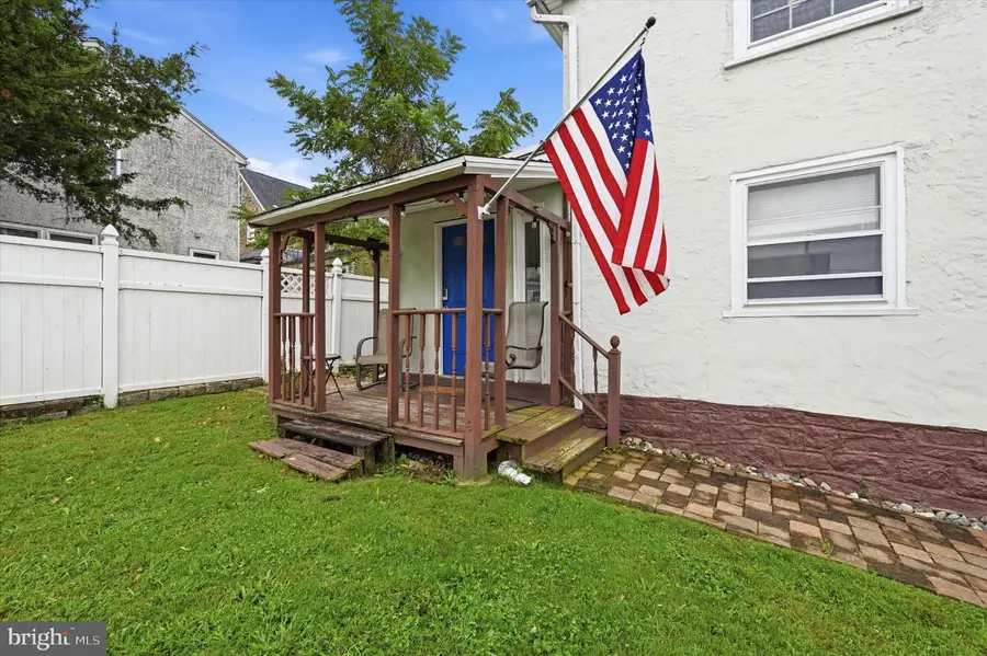 407 Jefferson St #, Bridgeport, PA 19405 - #3