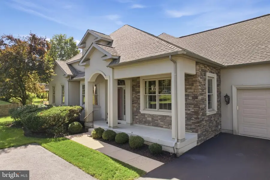 199 Country Club Dr, Telford, PA 18969 - #2