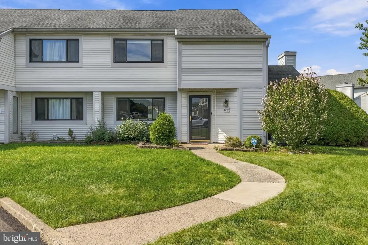 607 Freedom Cir #328, Harleysville, PA 19438 - #1