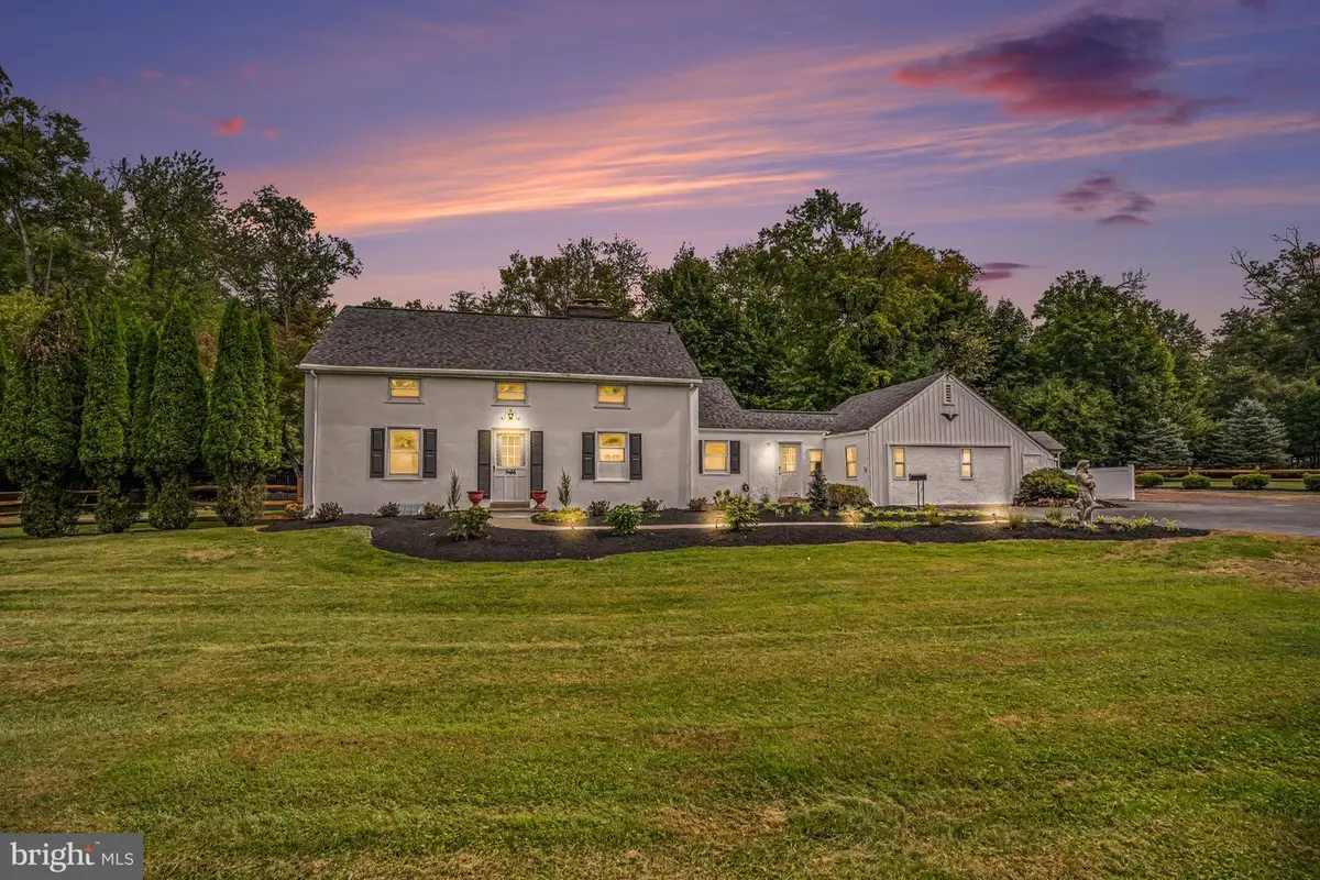 669 Tennis Ave, Ambler, PA 19002 - #1
