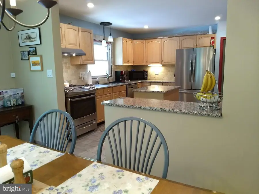 751 Red Oak Ter, Wayne, PA 19087 - #3