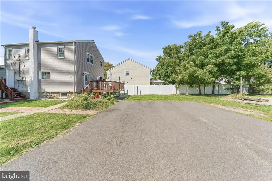 210 Summer Ave, Horsham, PA 19044 - #3