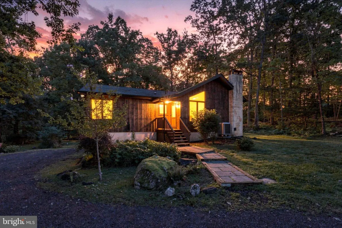 536 Spring Mount Rd, Schwenksville, PA 19473 - #1