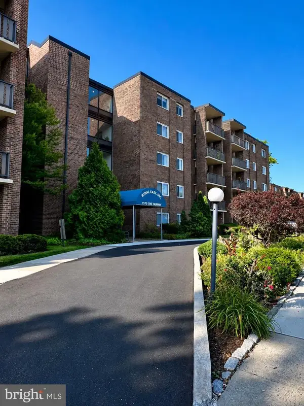 1570 The Fairway #506e, JENKINTOWN, PA 19046