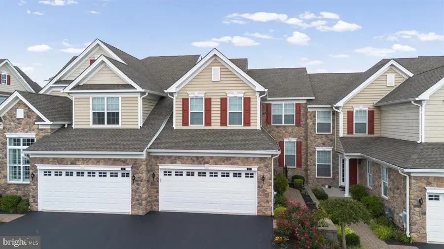 412 Shenandoah Dr, Collegeville, PA 19426 - #2