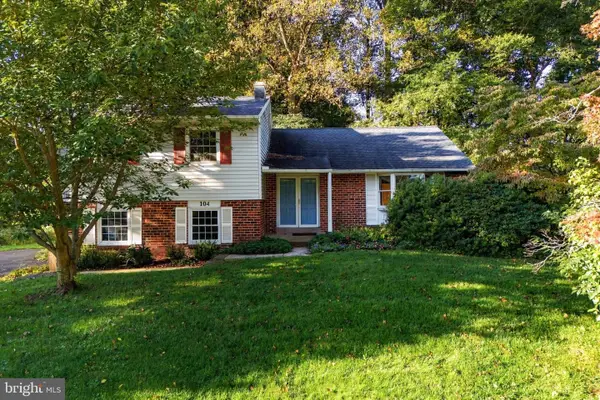 104 Clarrige Dr #, WILLOW GROVE, PA 19090