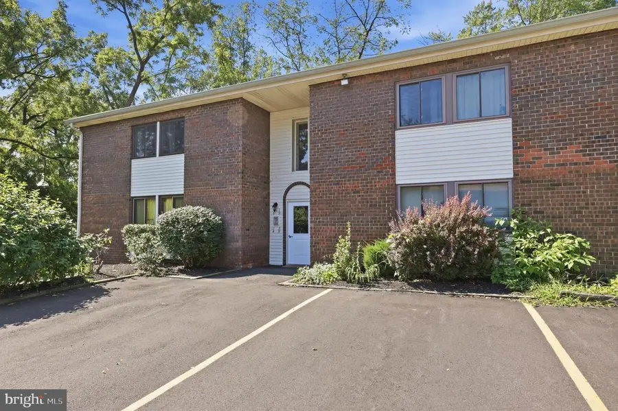 18 Hatters Ct, Hatboro, PA 19040 - #2