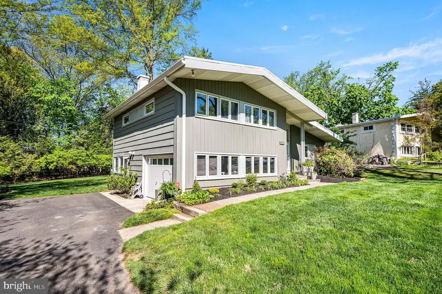 913 Harston Ln, Erdenheim, PA 19038 - #2