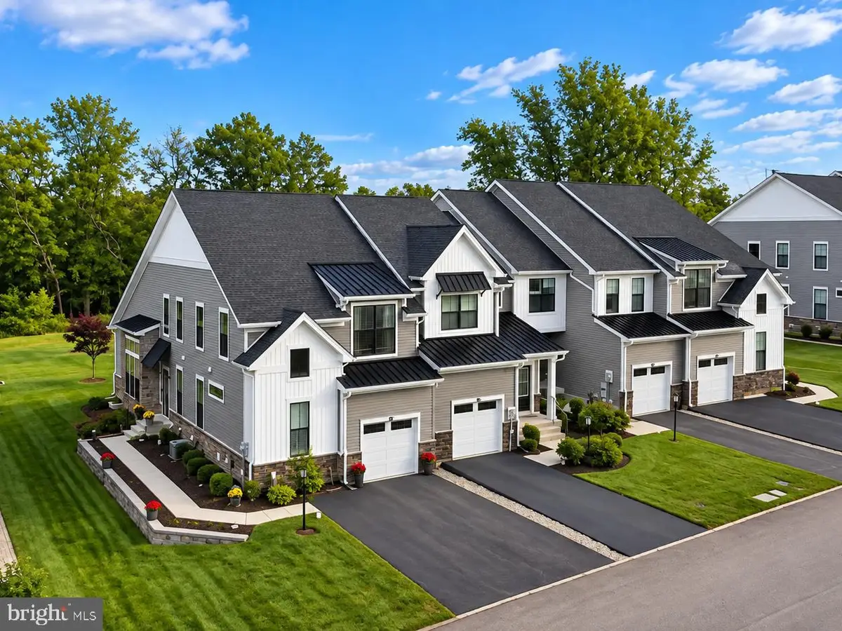 51 Umbrell Dr, Norristown, PA 19403 - #1