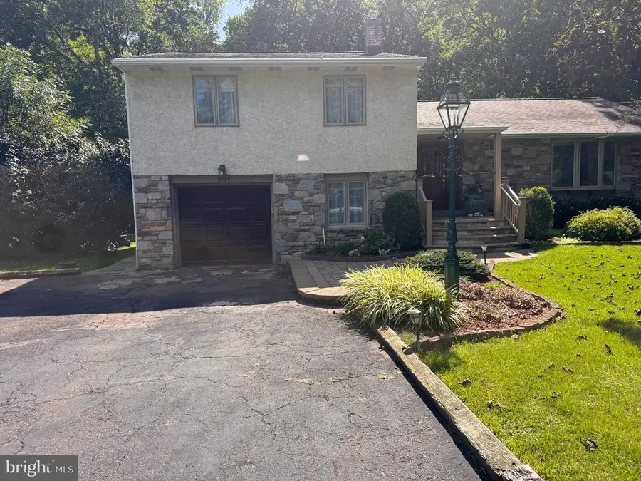 2145 Edge Hill Rd, Huntingdon Valley, PA 19006 - #3