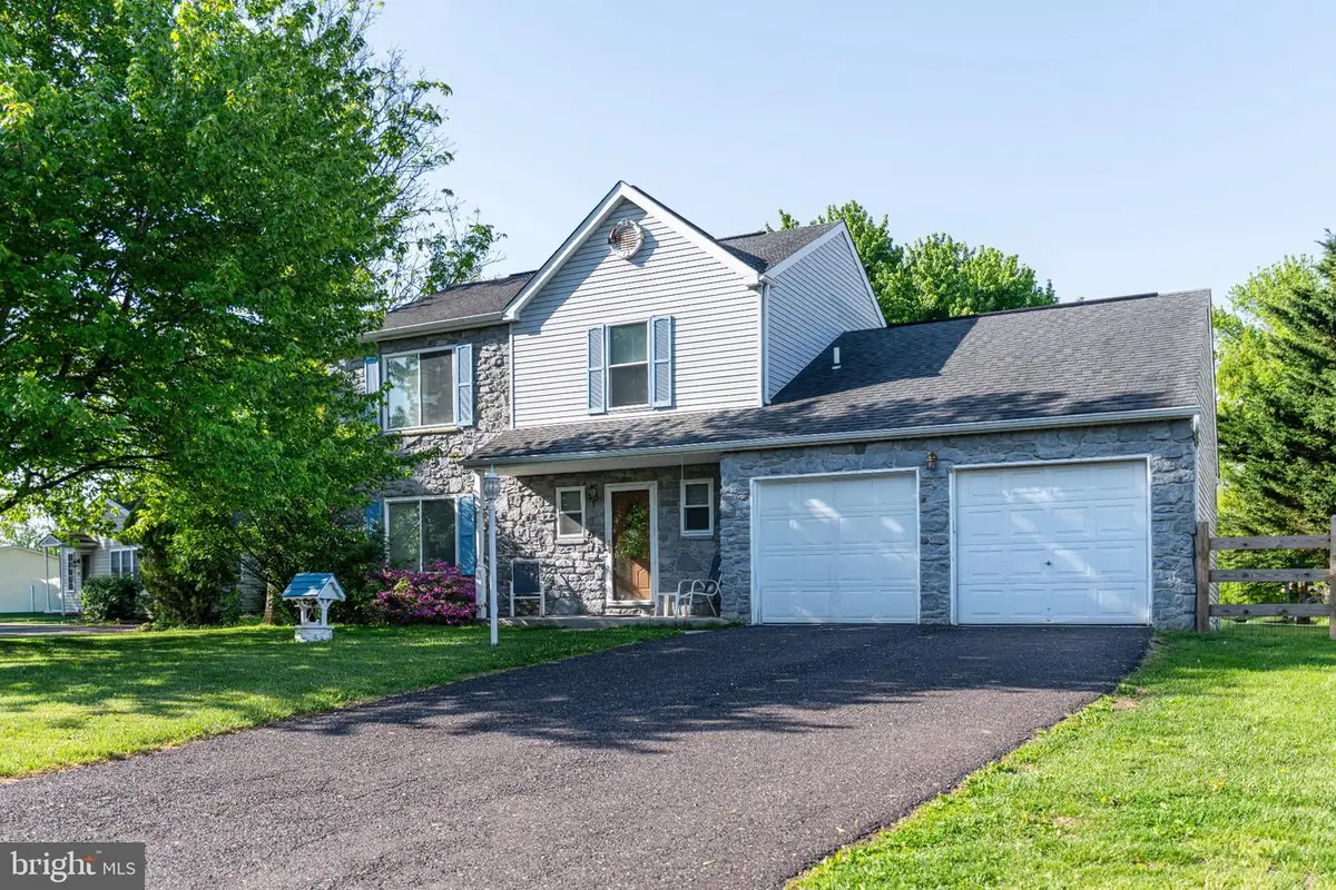 616 Jennifer Ln, Gilbertsville, PA 19525 - #1