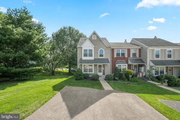 420 Snowflake Cir, WEST NORRITON TWP, PA 19403