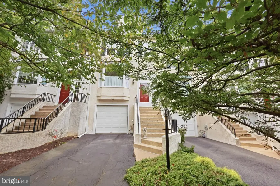 3041 Mitchell Ct #, Lafayette Hill, PA 19444 - #2