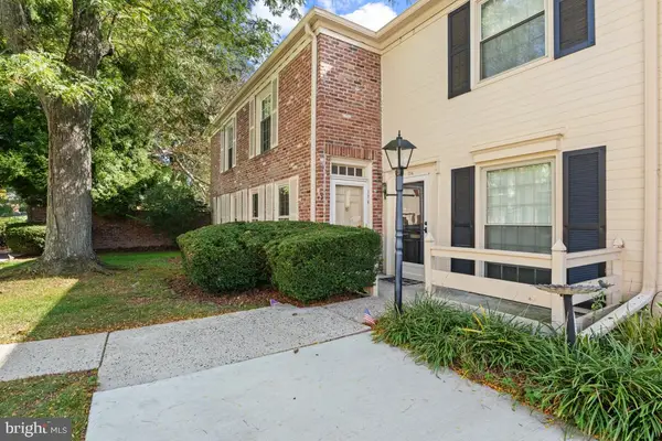 176 Cheshire Dr, PENLLYN, PA 19422