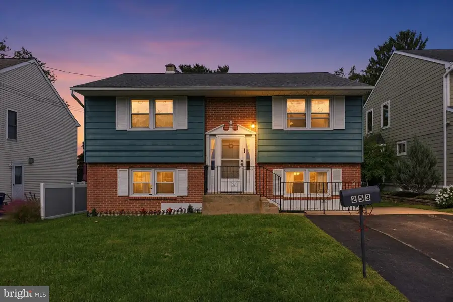 253 Highland Ave, Ambler, PA 19002 - #2